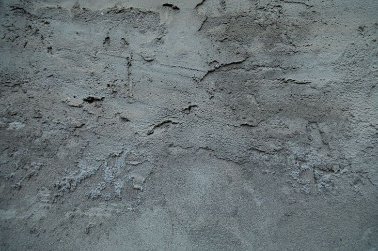 4. Стяжка и полы: скрытые трещины и просадка