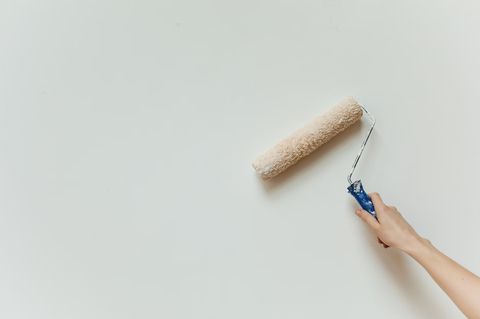Почему понедельная разбивка платежей защищает заказчика лучше, чем поэтапная оплата